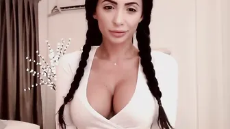 indiansweety Beauty in stockings fucks both slots