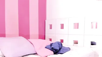 camilitasu Delightful Shmara fucks her cap