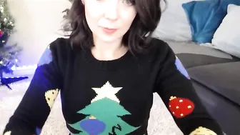 caireen in torn pantyhose and sex machine