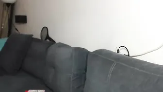 princesscin Crazy slut gently pulls pussy