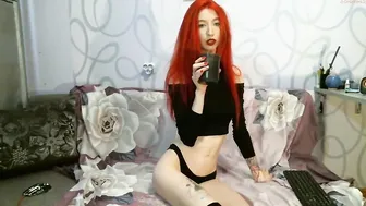loony_moony Naughty kral communicates in private