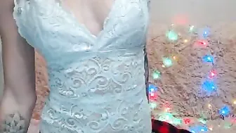 miss Sexy mare exposes slim body