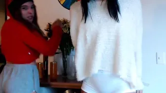 kendalltyler bitch jerks off dildo