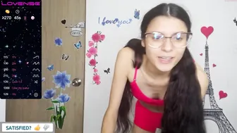 zoe_anders cute striptease
