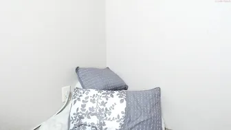 rowanswolves hot beast sticks fingers in wet holes