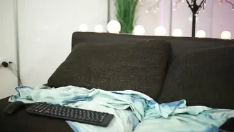 virgi_and_johnny crazy mare fiercely masturbating their holes