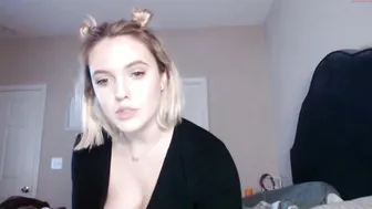 toriirose Wicked chick sucks off a fat dick