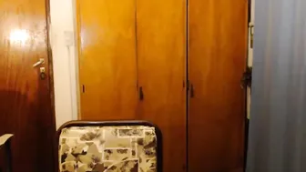 simon_lola fucks herself with different sized dicks