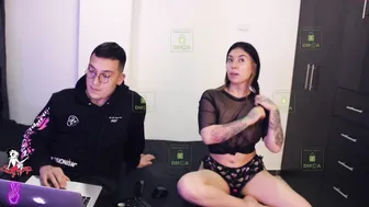 _kaptx_ lustful bitch demonstrates shaved holes