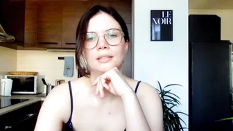 naive_but_sexy cute lady jerking off her cunt