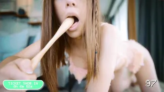 newchloe18 enjoying sex