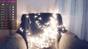 marie_blue bright slut fucks pussy