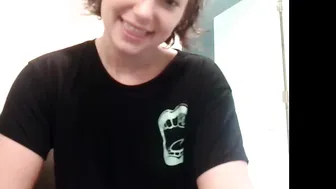 lydiavalentino lovely girls pose in free chat