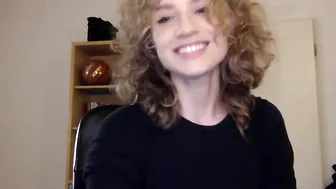 kosherpussy petite hottie passionately jerks off her cunt