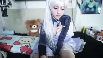 lana_rain flirtatious passion masturbates both holes