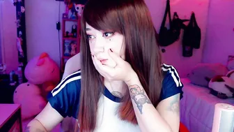 kao_chan dizzy seducing with cool ass