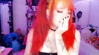 kao_chan fingering her asshole