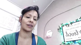 dakota_rayn wonderful skin caresses the vagina