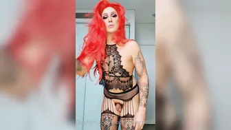 Brooke Spearz cute young lady shows off beautiful tits