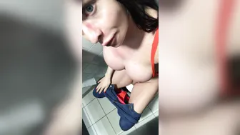 Liberty Harkness  Chic bitch