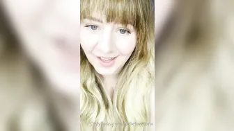 Jodie Lawson   beautiful bitch fucks herself with a phallus