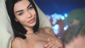 iammery busty bitch caresses nipples