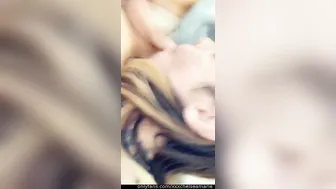 Chelsea Marie aka xxxchelseamarie with dildo relaxes her shaved vagina