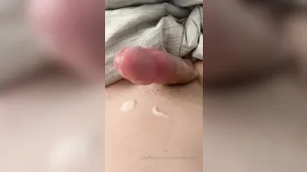 Chelsea Marie aka xxxchelseamarie cute bitch bares shaved holes