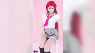 MV_Crush pretty girl fucks her cap