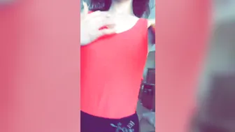 Luna_raise sexy lady caresses pussy