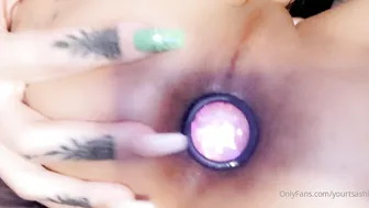 yourtsashley69 elegant whore massages juicy vagina