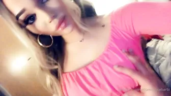 dominiquebarbi twirling pussies and tits