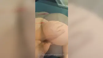 Scarlett_Jones cute lady caresses shaved cunt