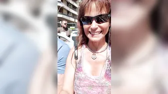 Syren De Mer busty chick shows her charms