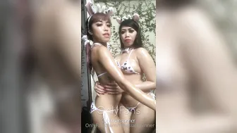 Missasmaradana expressive lady masturbates pussy