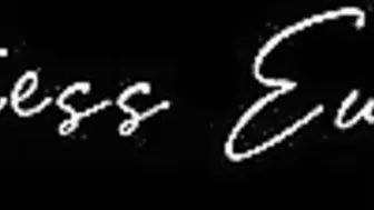 Mistress Euryale fucks herself in front of the webcam