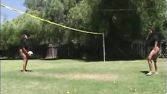 Cherokee D Ass sexy girls teasing pussies