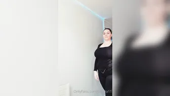 Busty Klara 8 January 2020