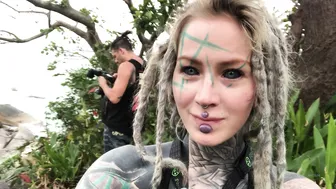 anuskatzz Busty young lady