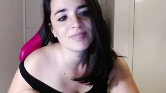 melaniebiche busty brunette caresses shaved vagina