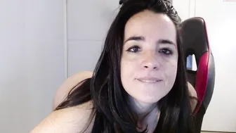 melaniebiche busty bitch in stockings masturbating with fingers