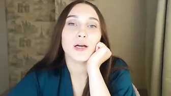 lovelyfrufood Submissive chick makes suction