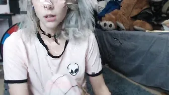 lunalamb Big breasted sterlet jerks off her pussy