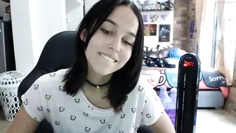 laura_cornett Cute chicks suck penis