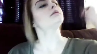 plussizekitty Beautiful bitch hammering her ass