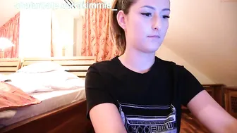 kimmie Cute confused teasingly pussy