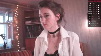 minty_mind juicy babe creases her tits