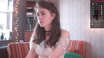 minty_mind naughty  girl  fingering vagina in the shower