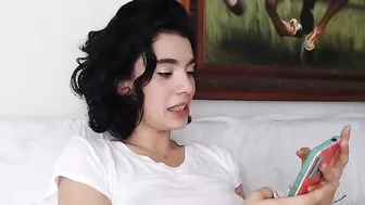 marysuz gorgeous blonde with a beautiful figure erotically dancing naked