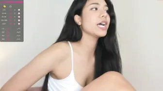 mamimii cute chick jerking her pussy with a phallus